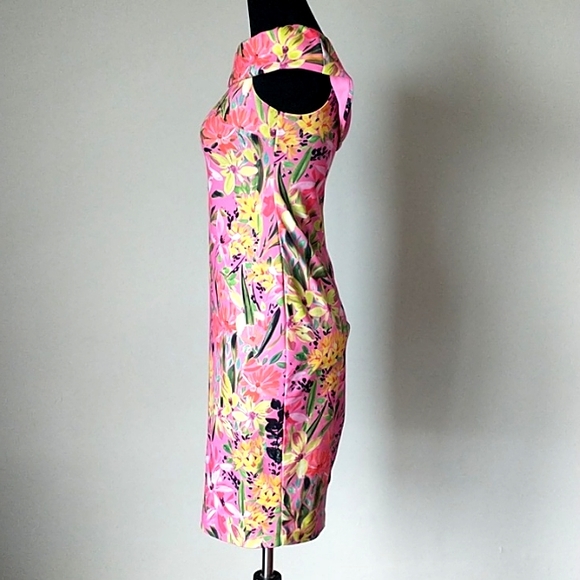 Floral Pink Sleeveless Dress - Picture 4 of 7